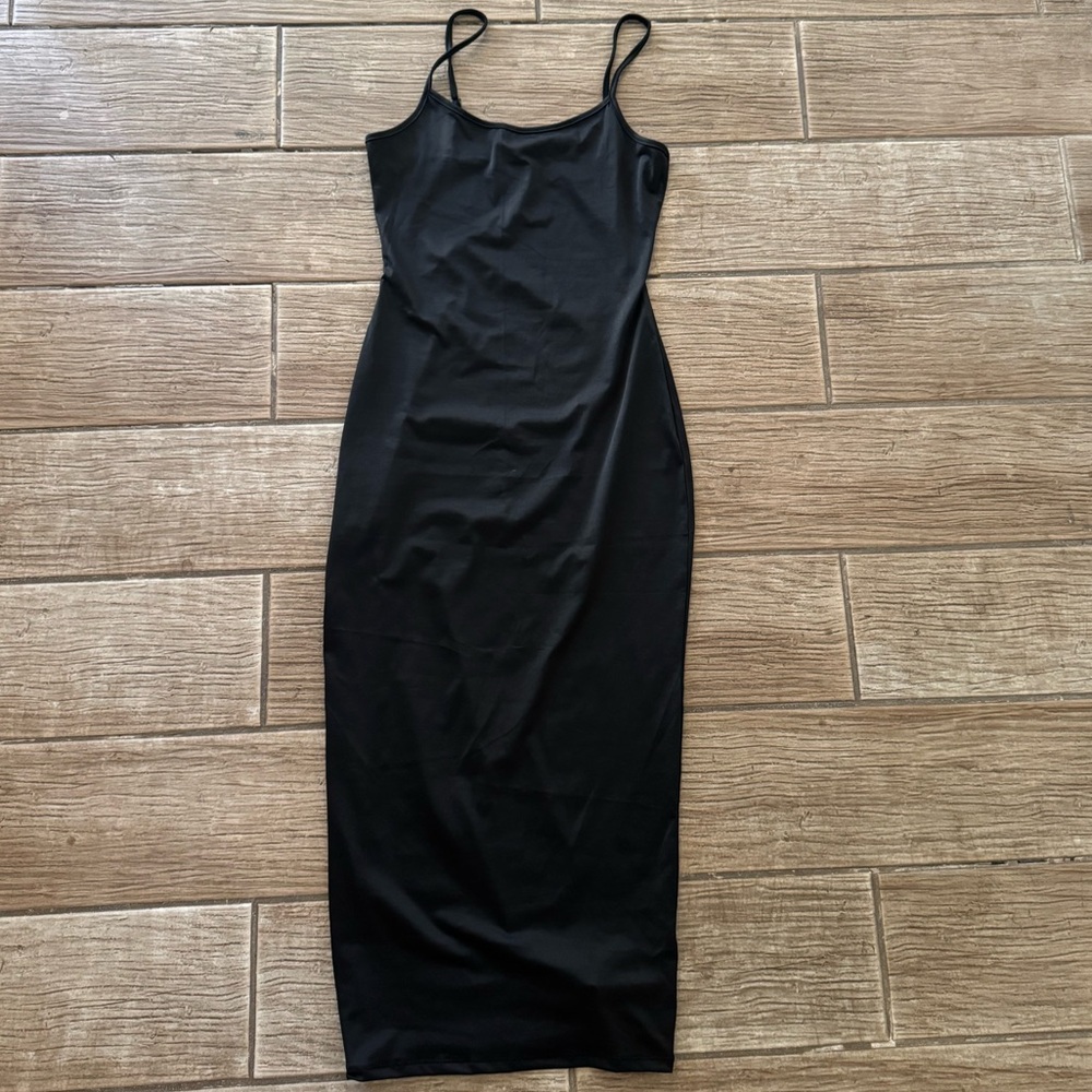 Chic Black Maxi Dress with Spaghetti Straps
